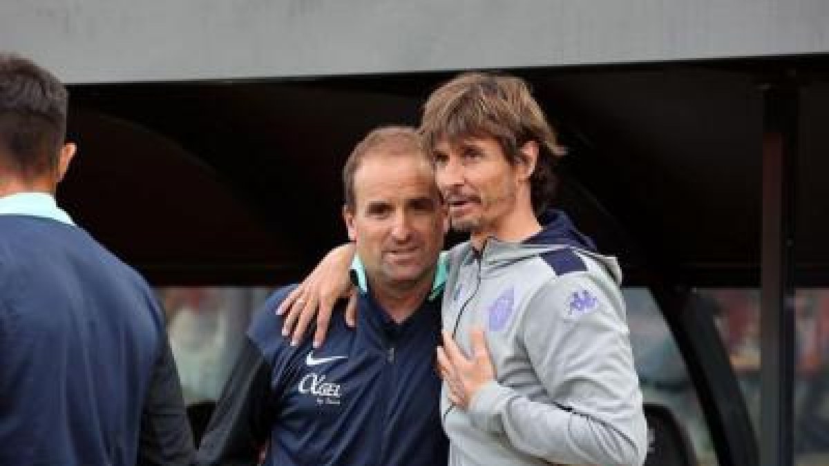 Álvaro Rubio junto a Jagoba Arrasate en el Estadio de Son Moix