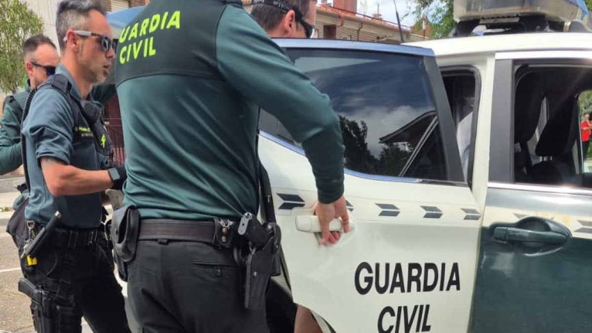 Momento de la detención en Santovenia.