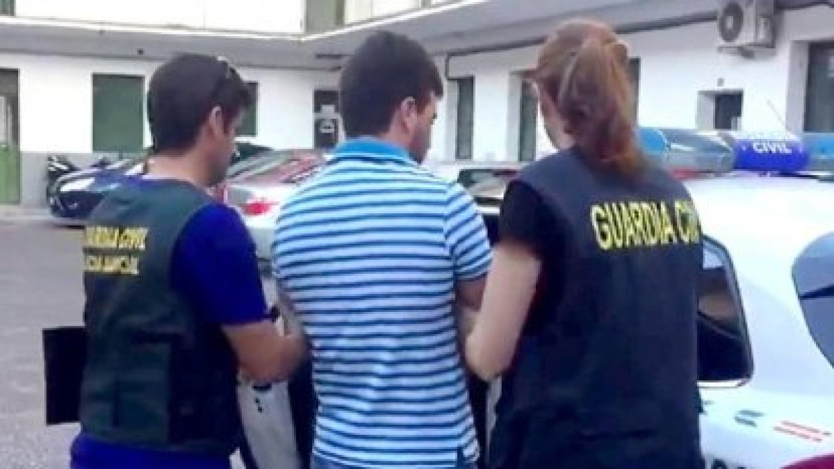 Momento de la detención de Ángel Benito Moreno el 27 de junio de 2018 en Talavera de la Reina, tras pasar casi tres años huido de la Justicia.