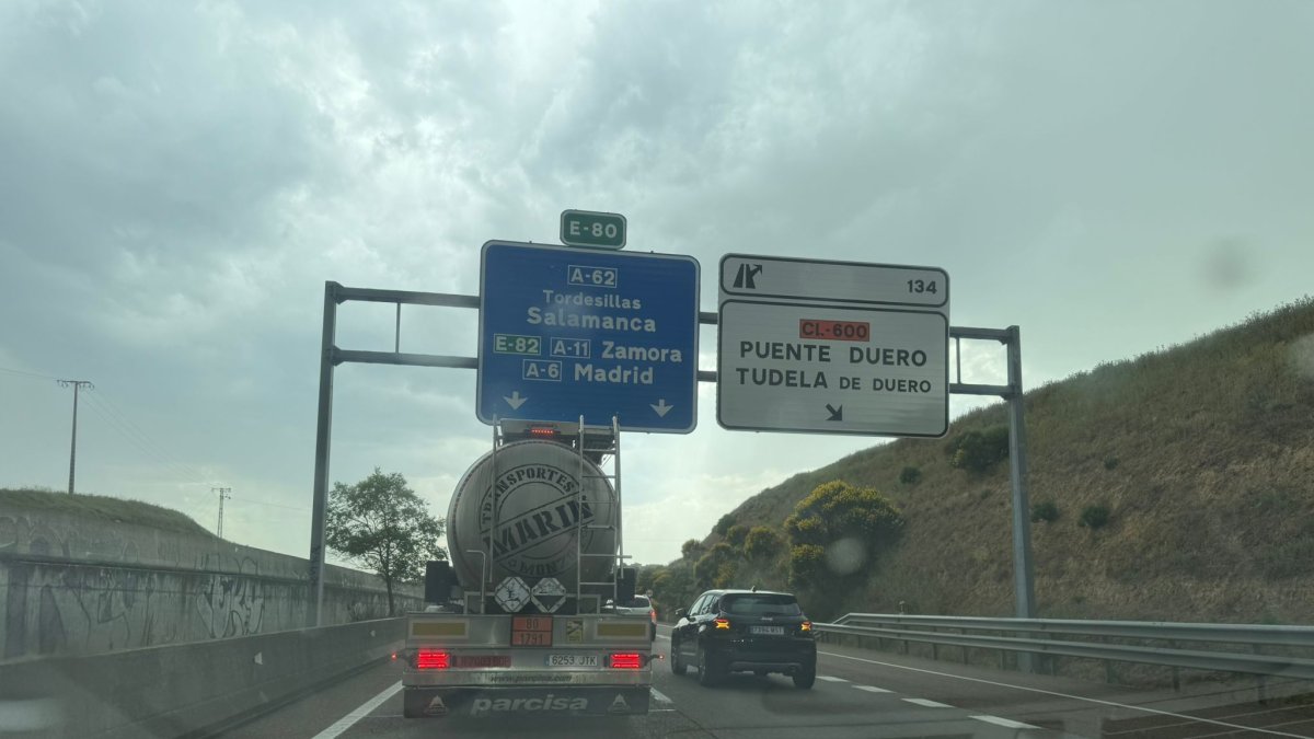 Tráfico en la A-62 en Valladolid.
