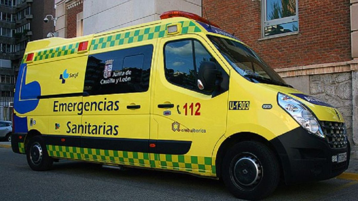 Imagen de archivo de una ambulancia de Sacyl,