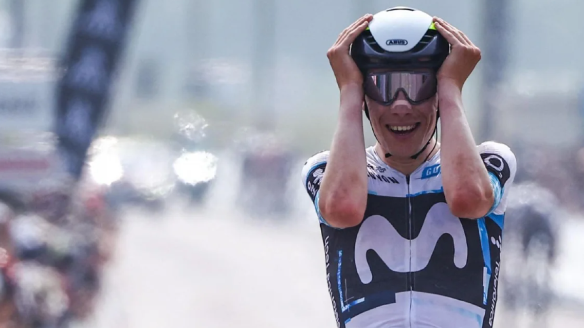 Iván Romeo gana en la Dauphiné Liberé.