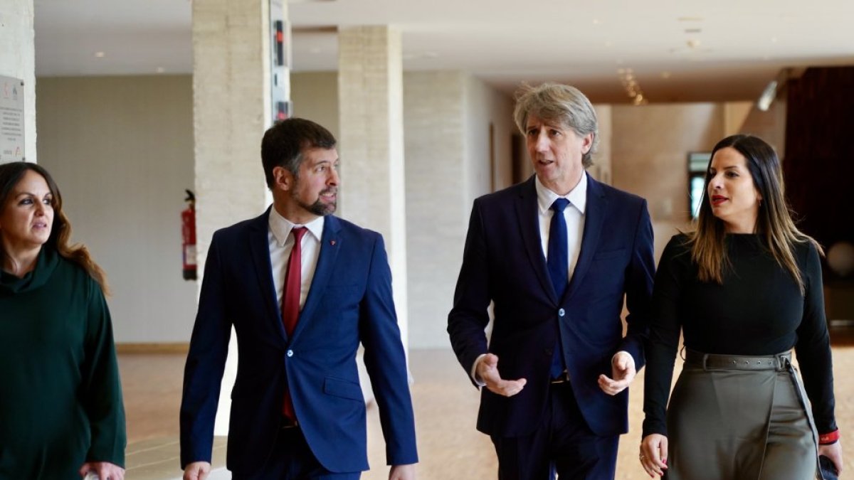 Patricia Gómez Urbán, Luis Tudanca, Carlos Martínez y Nuria Rubio, en una imagen de archivo