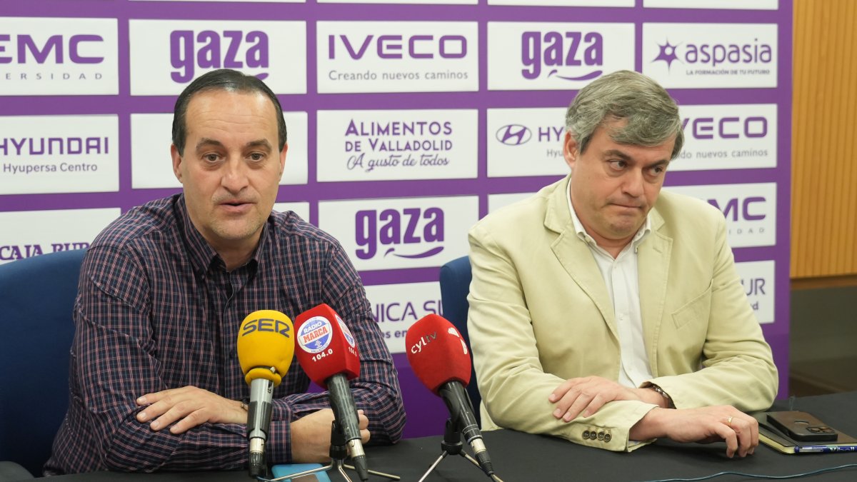 Lorenzo Alonso junto a Pepe Catalina, en la despedida del director deportivo.