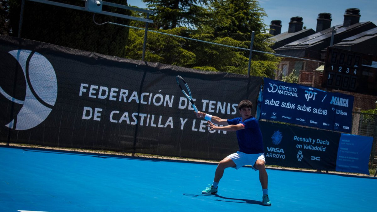 Adrián Herrera, en las pistas del C.M.T. Covaresa.
