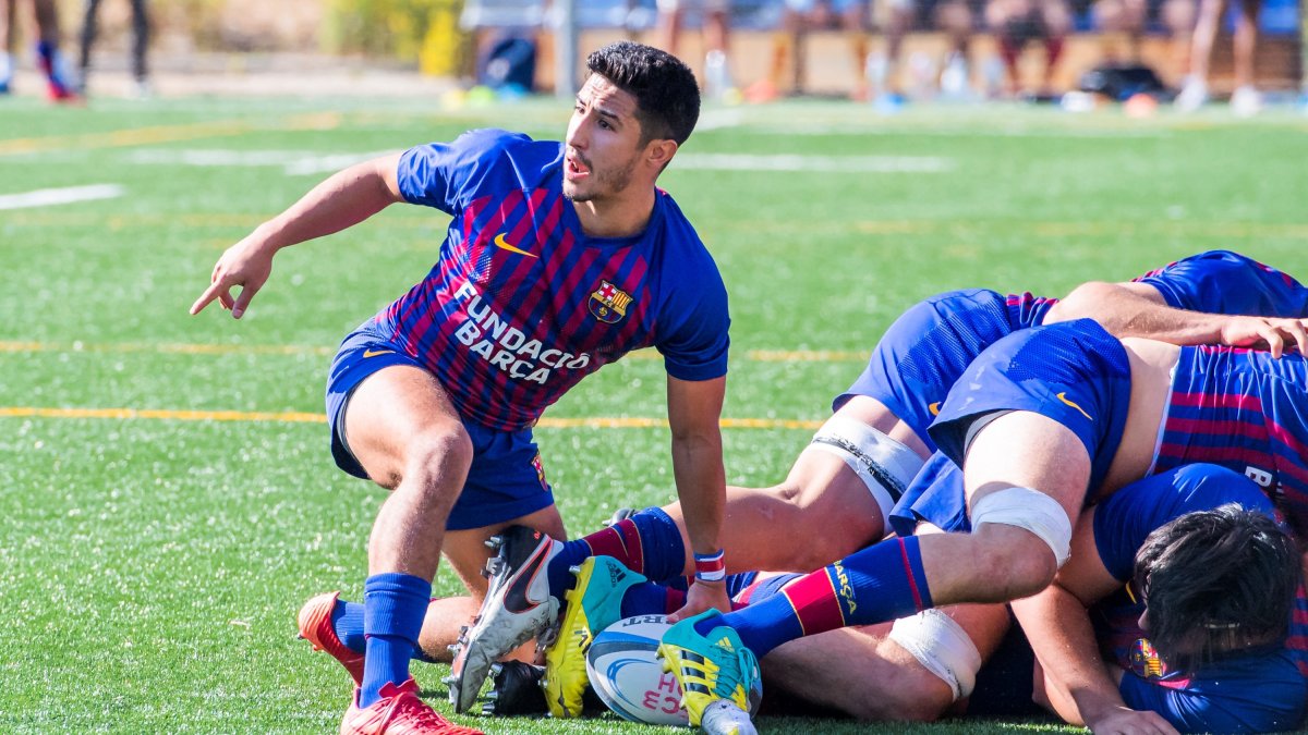 Pedro Cane, durante un partido con el Barcelona.