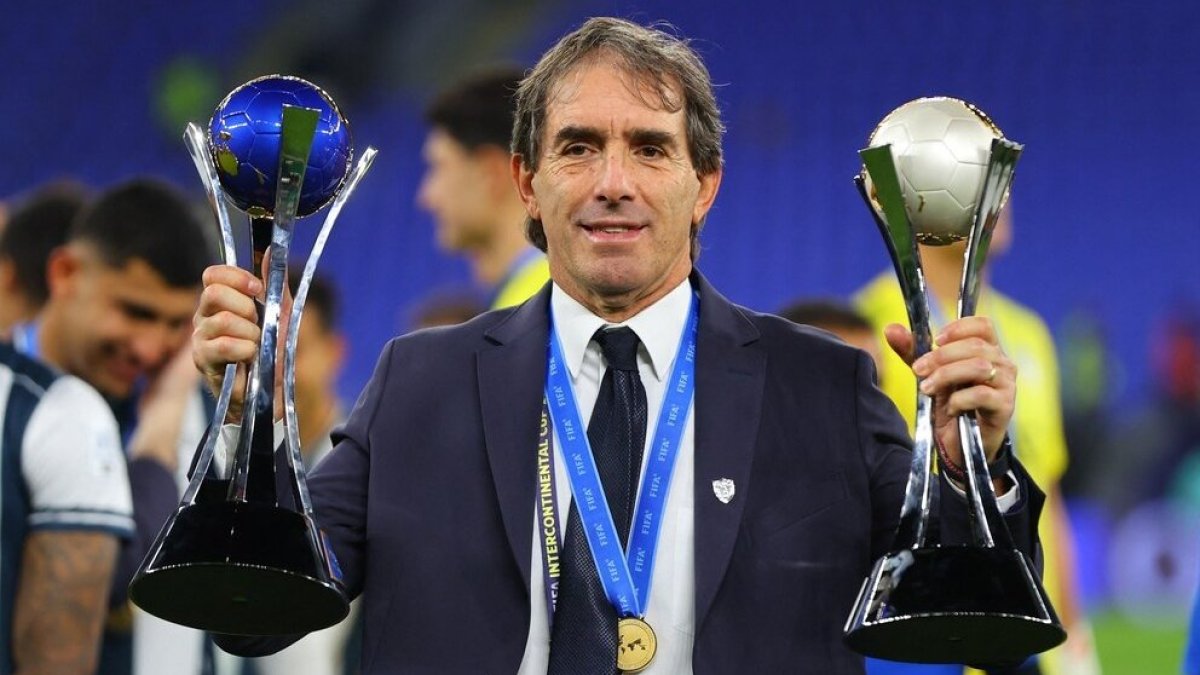 Guillermo Almada, campeón con Pachuca.