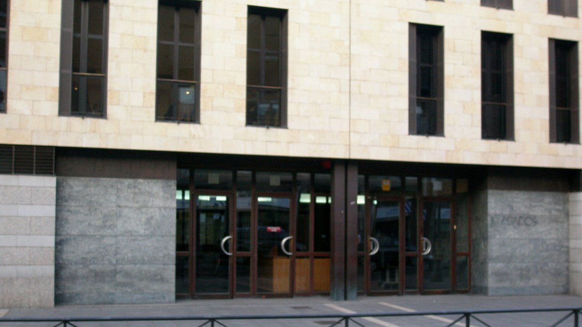 Exteriores de los juzgados en Valladolid.