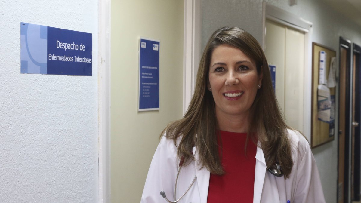 María Sánchez Ledesma, doctora de medicina interna del Hospital Universitario de Salamanca.