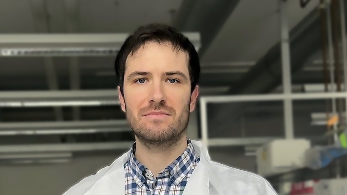 Francisco Lorenzo-Martín, licenciado en Biotecnología, con especialización en Biología y Clínica del Cáncer y en Bioinformática