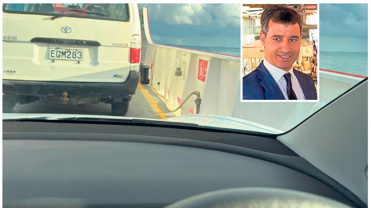 Imagen tomada ayer por Ángel Moretón en el ferry que le iba a llevar a Oakland (Nueva Zelanda).