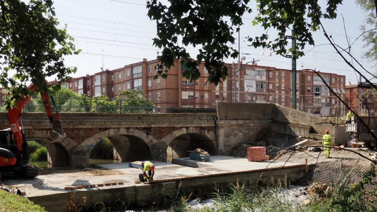 Obras de la segunda vía de AVE de la estación de trenes de Valladolid.