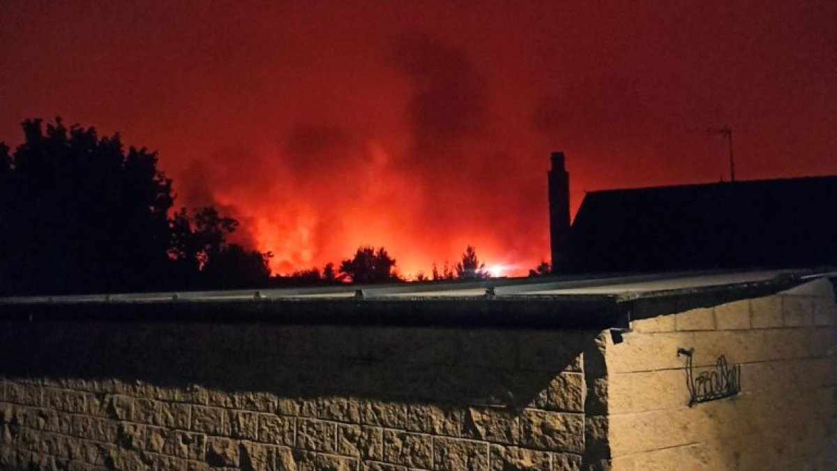 Incendio en Molezuelas de la Carballeda en Zamora.
