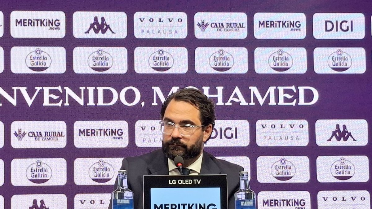 Víctor Orta, durante la presentación de Jaouab.