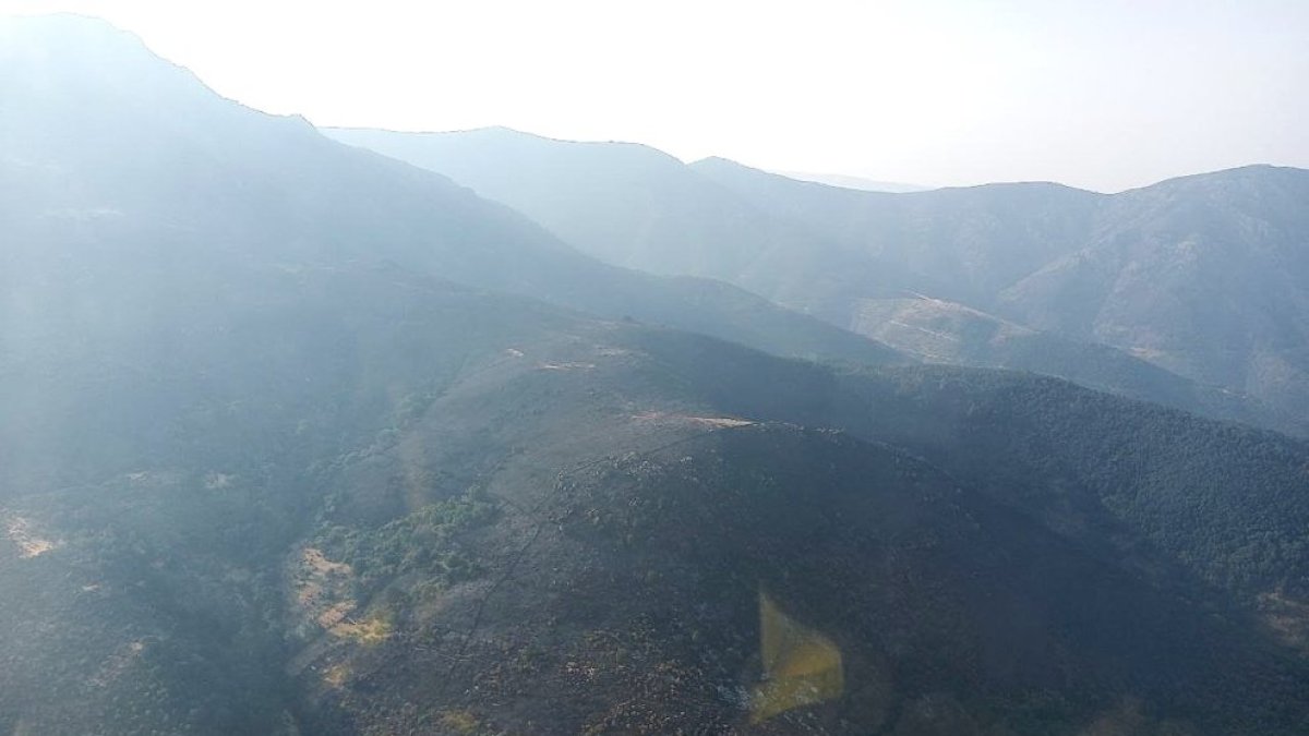 Situación del incendio de Candelario en Salamanca a primera hora del viernes 22 de agosto.