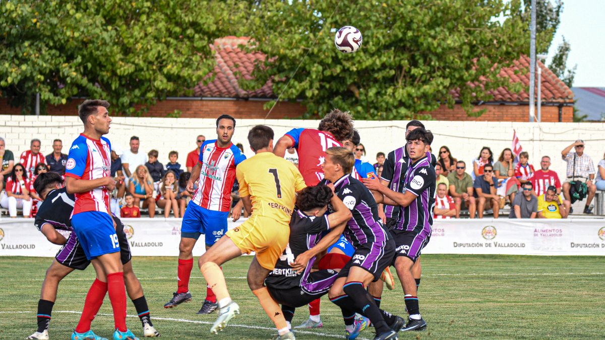 Tordesillas - Real Valladolid Promesas en el Trofeo Diputación.