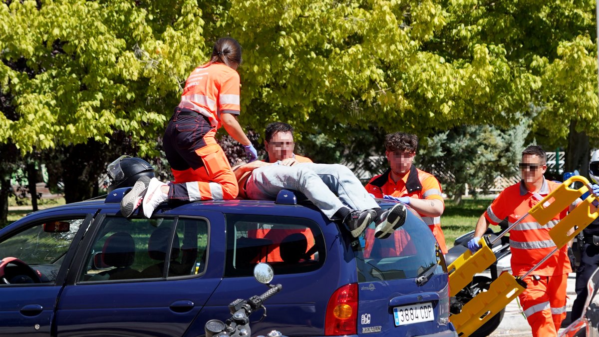 Accidente de tráfico en el paseo del Cabildo con la calle Ducado