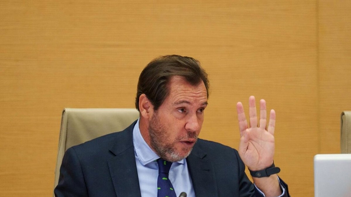 Óscar Puente en la comparecencia en el Congreso de los Diputados