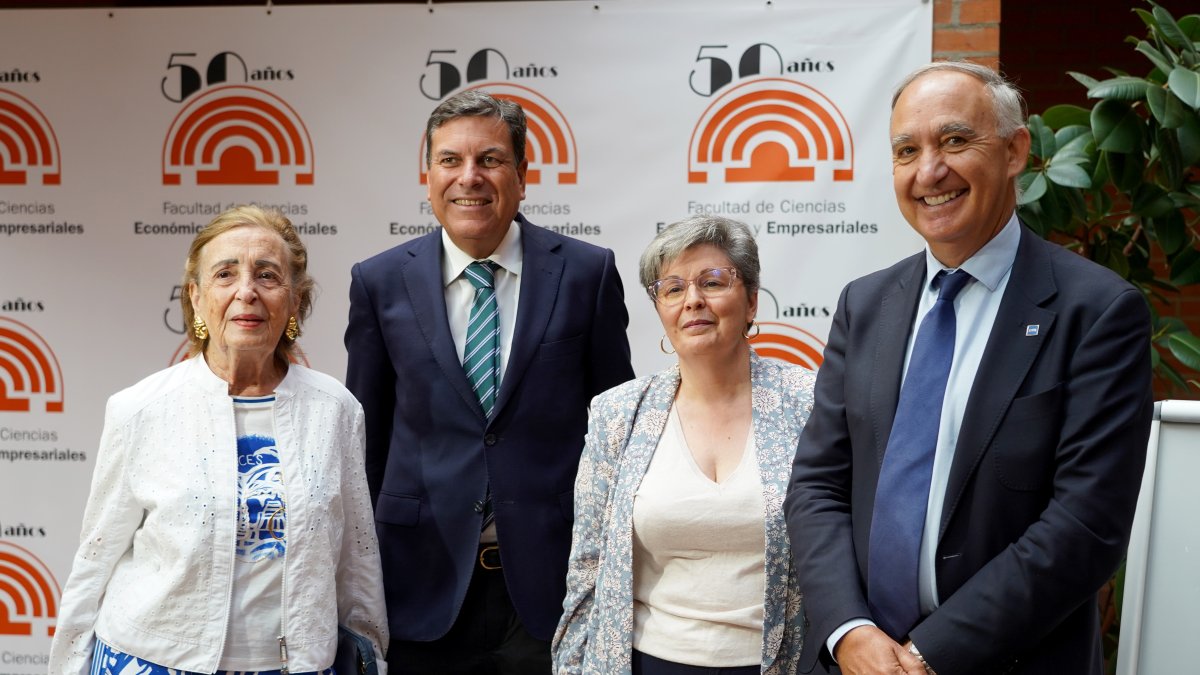La jornada de bienvenida de la Facultad de Ciencias Económicas y Empresariales