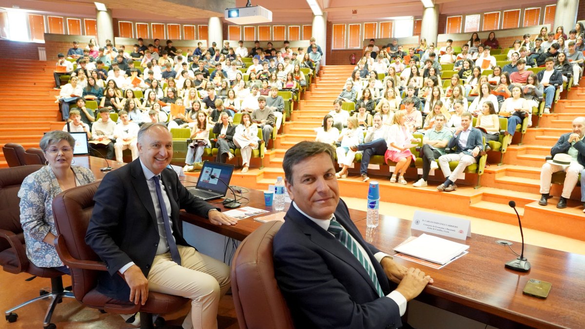 Inicio del curso en Económicas.