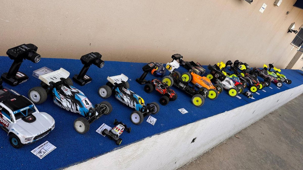 Exhibición de automodelismo radiocontrol en Terradillos.