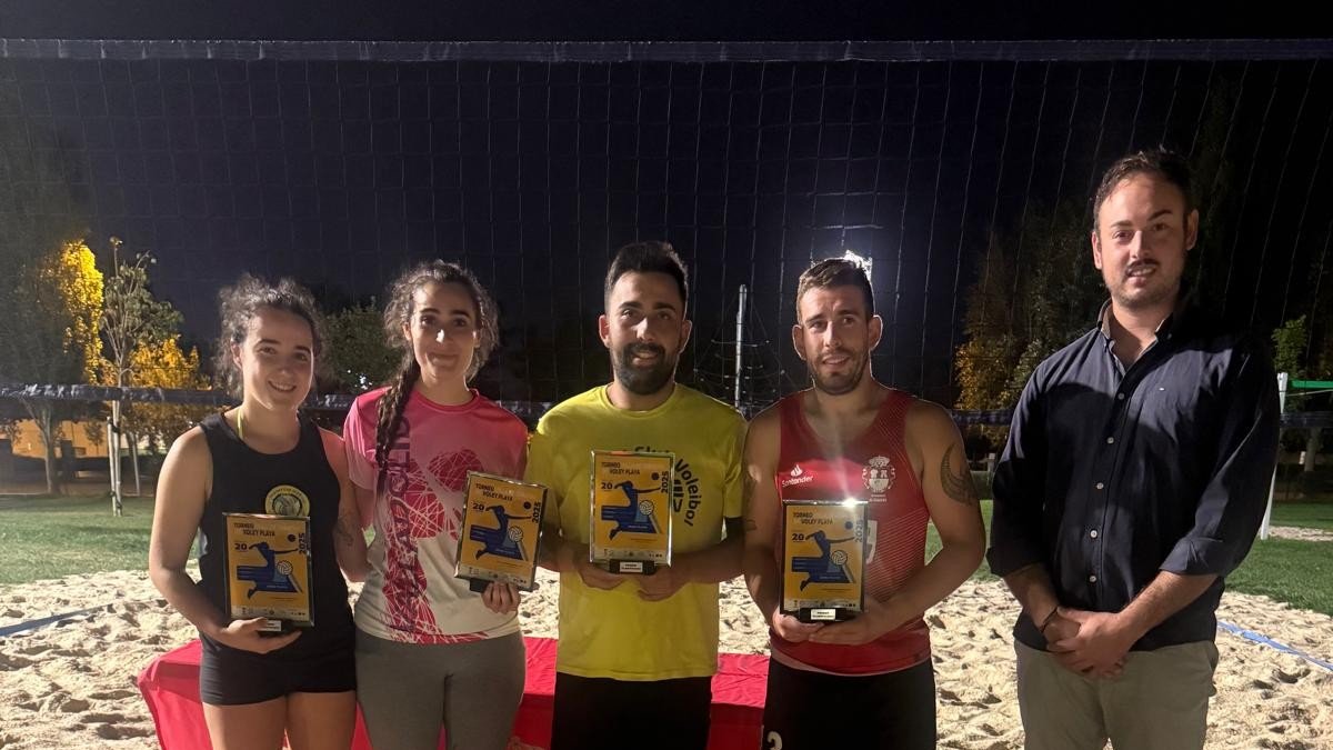 Equipo 'Ni más ni menos', ganador del Torneo Villa de Zaratán.
