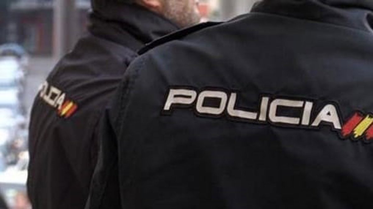 Foto de archivo de varios agentes de la Policía Nacional de Valladolid.