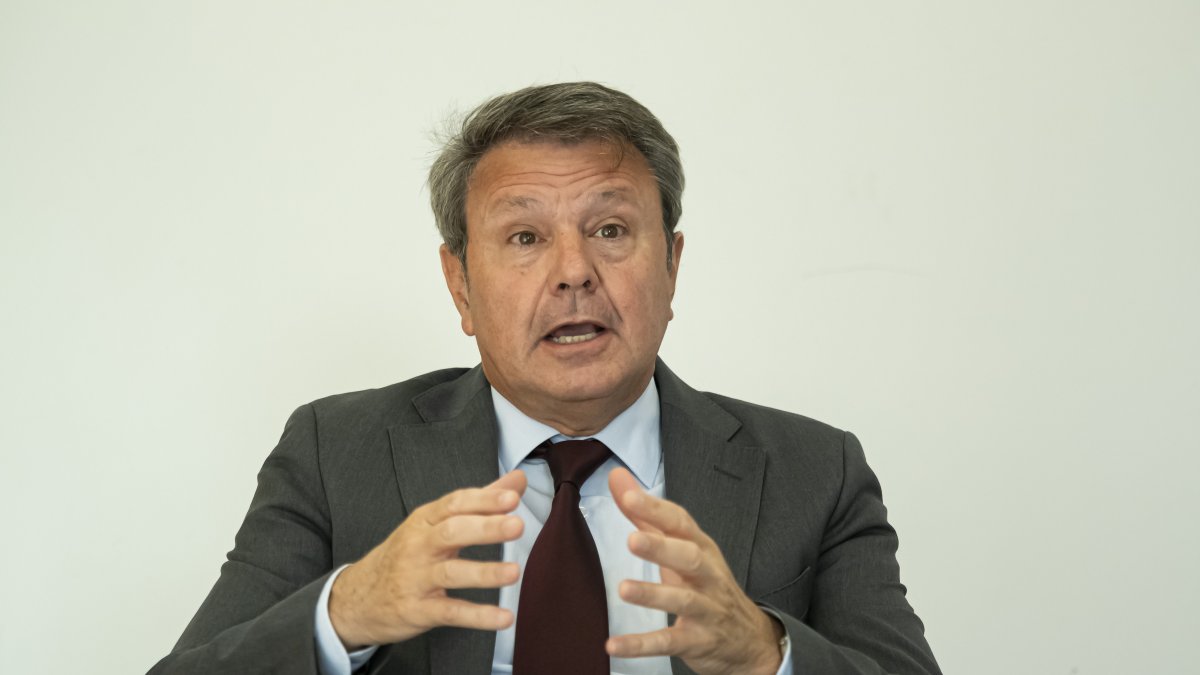 José Antonio Santano durante un momento de la entrevista