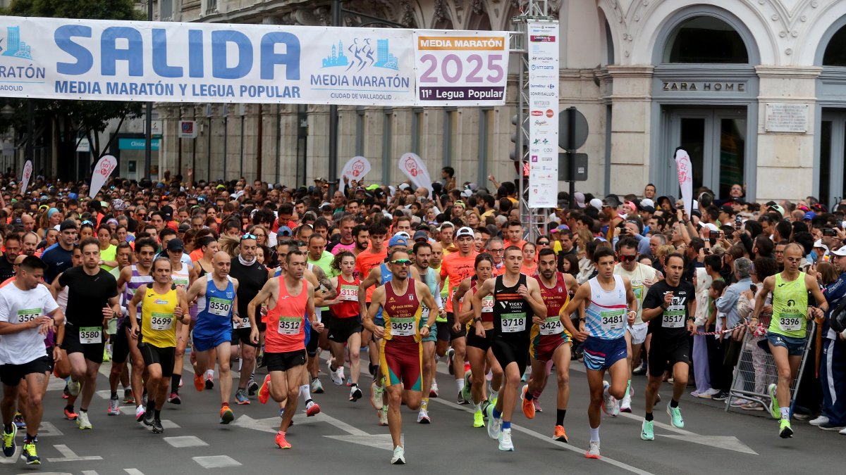 Media Maratón Ciudad de Valladolid en su salida desde Plaza Zorrilla.