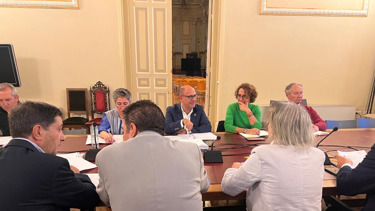 Celebración de la comisión extraordinaria de Movilidad, Urbanismo, Medio Ambiente, Salud Pública y Seguridad