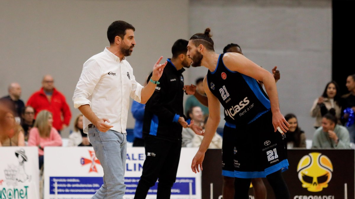 Edu Arqués junto a David Barrio en Sant Antoni