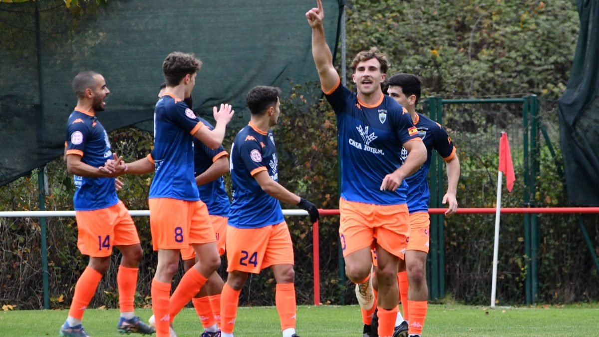Chatún celebra uno de sus goles esta temporada.