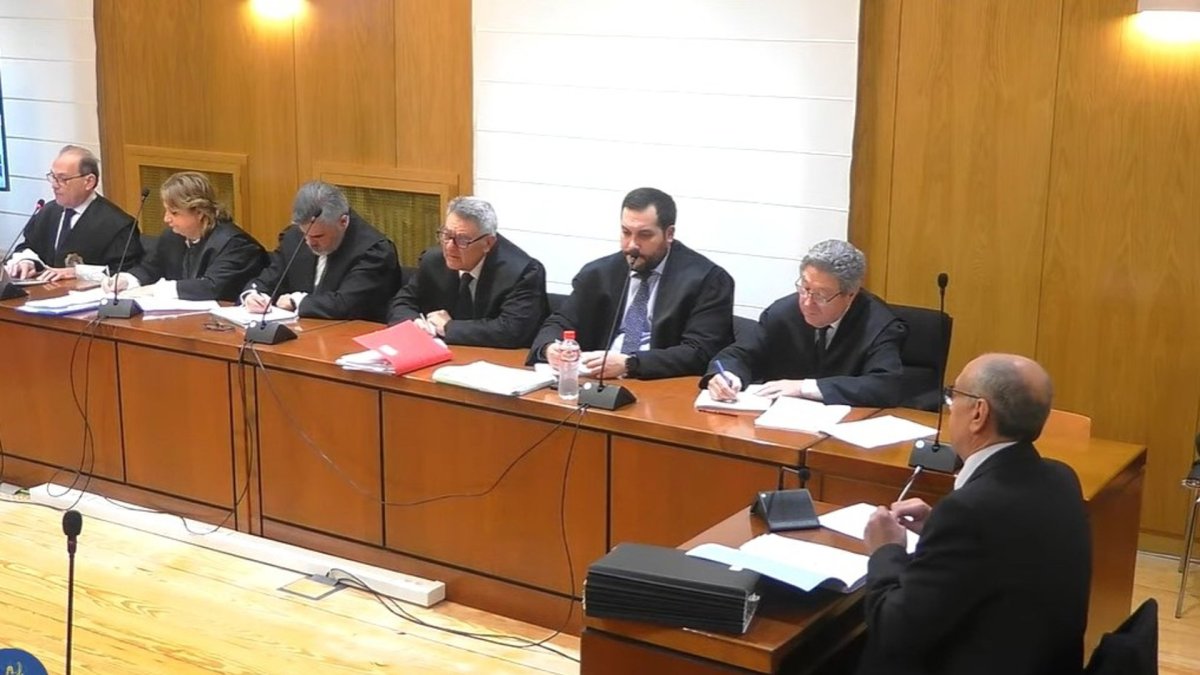 Un inspector de Hacienda asegura que las sociedades de la eólica realizaron operaciones de 