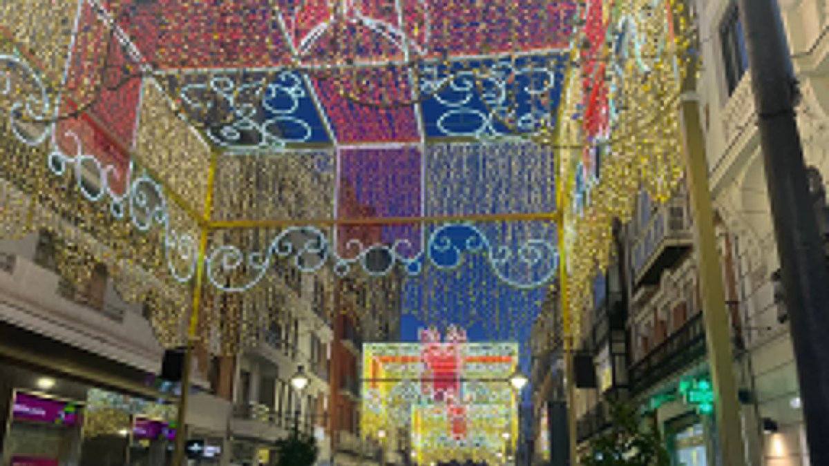 Pruebas de las luces de la calle Santiago de Valladolid.