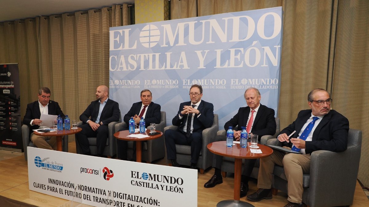 Pablo Lago, Alejandro Fernández, José Luis Sanz Merino, Tomás Castro, Vicente Alciturri y Fernando García.