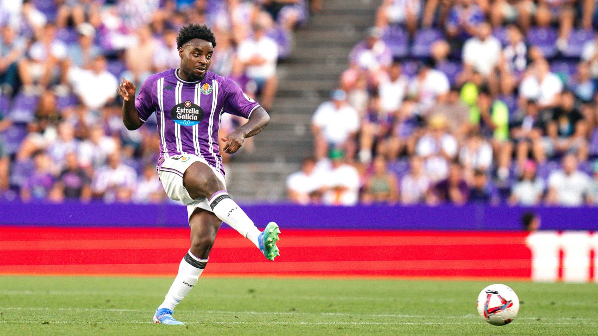 Boyomo, traspasado del Real Valladolid a Osasuna.