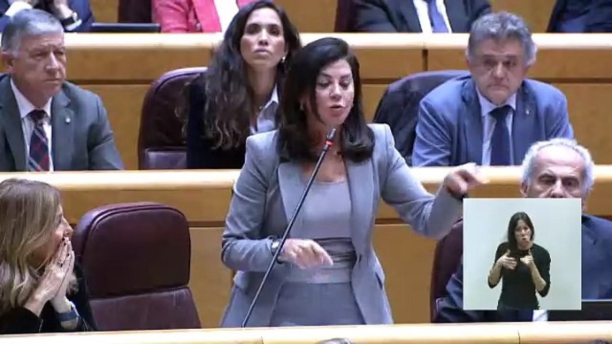 Arenales Serrano recrimina a la ministra de Vivienda por el caso de los okupas de Arroyo de la Encomienda en Valladolid.