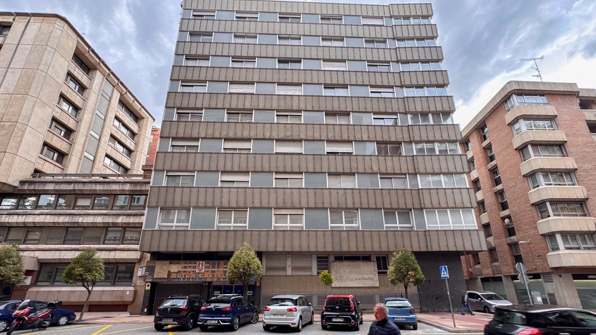 Bloque en venta en Juan de Juni, en una imagen reciente.