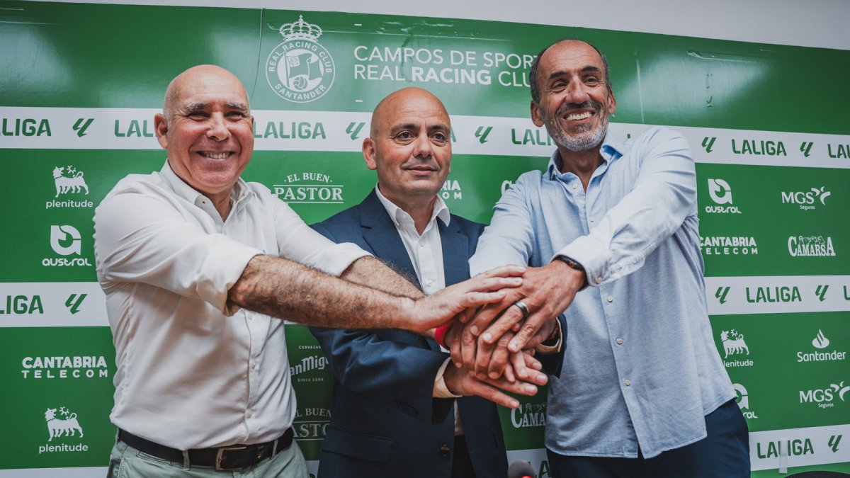 Aragón, entre Higuera (presidente) y Ceria (máximo accionista).
