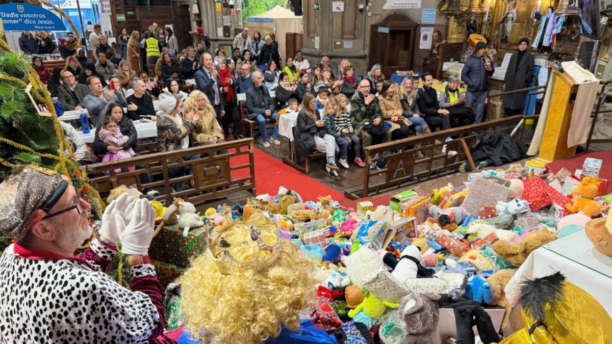 Los Reyes Magos del Museo del Juguete de Medina en la Iglesia de San Antón