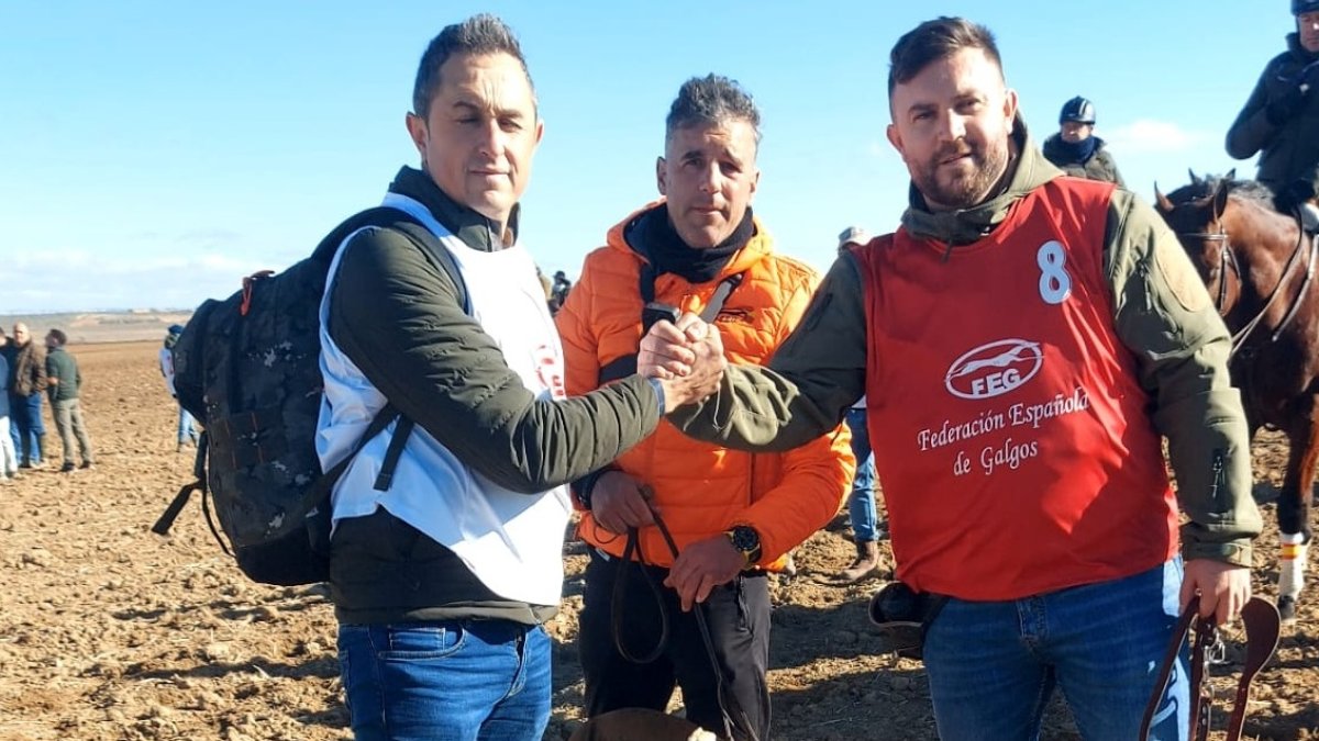 Malina, a la izquierda, estará en Nava del Rey en cuartos de final.