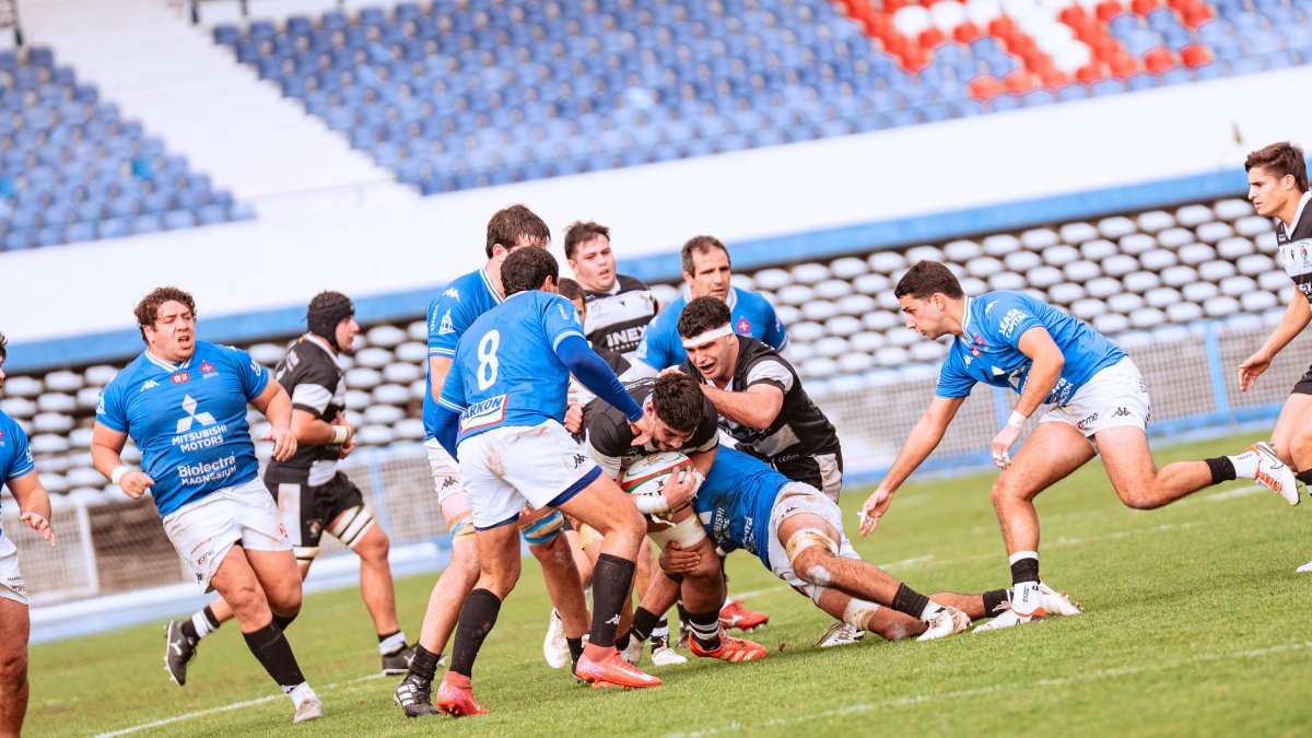 Copa Ibérica entre Os Belenenses e Inexo El Salvador.