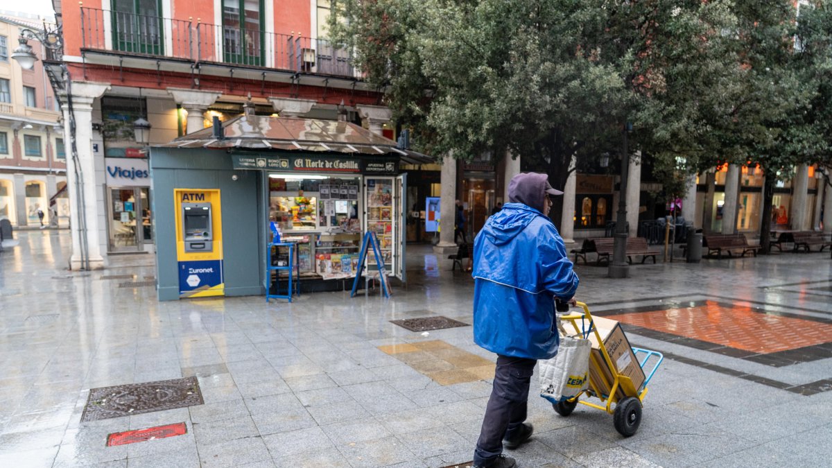 Presentación de la primera instalación de un kiosco multiservicio en Valladolid