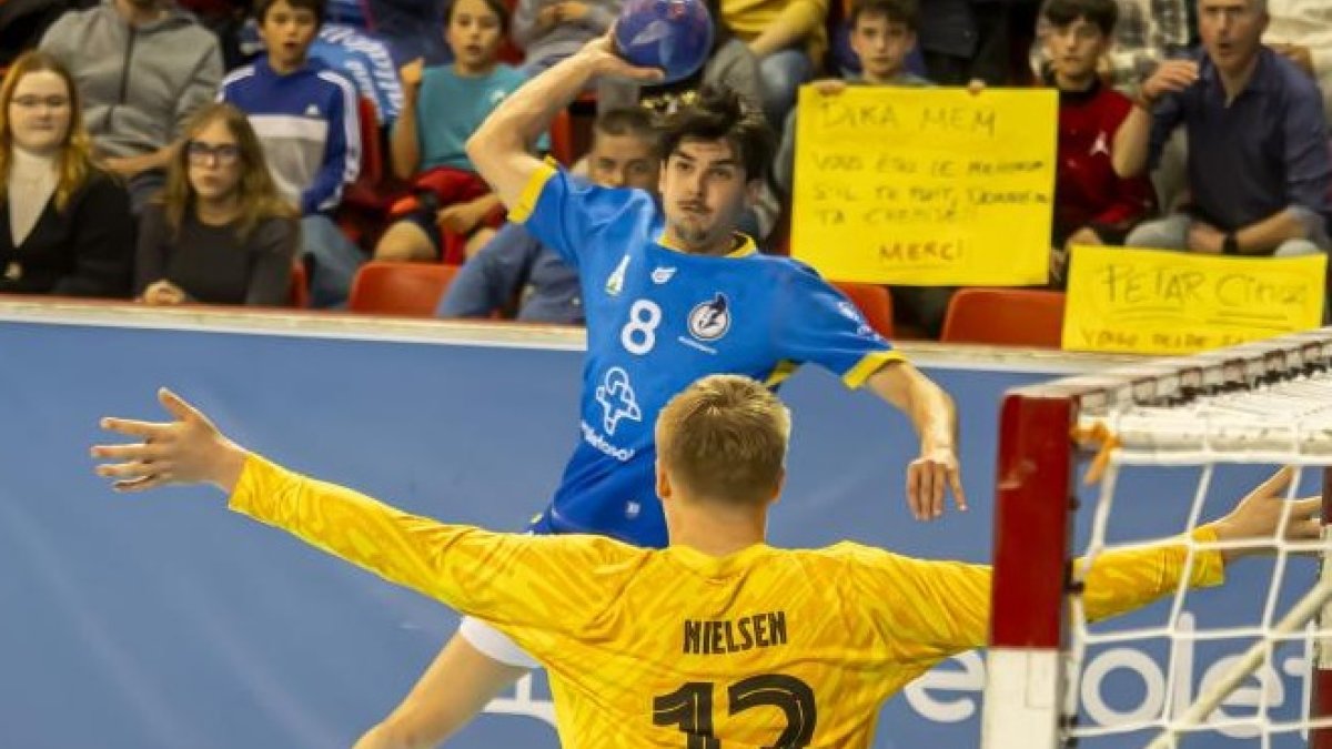 Imagen del duelo entre el Recoletas y el Barça de la temporada pasada.