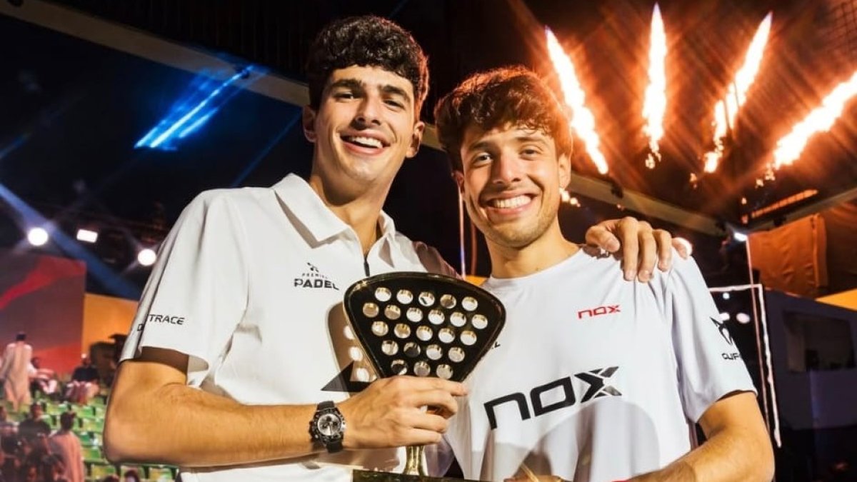 Coello y Tapia con el título del P1 de Riyadh.