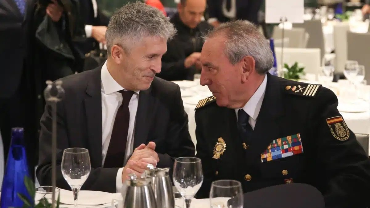 Fernando Grande-Marlaska y José Ángel González