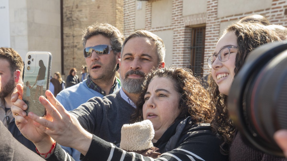 El líder de Vox, Santiago Abascal, en un acto preelectoral en Arévalo, en Ávila