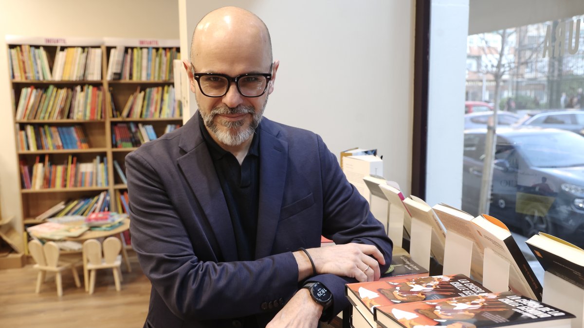 El escritor Vallisoletano, Jesús Herrero, con su novela 'La Checa de la calle Génova'