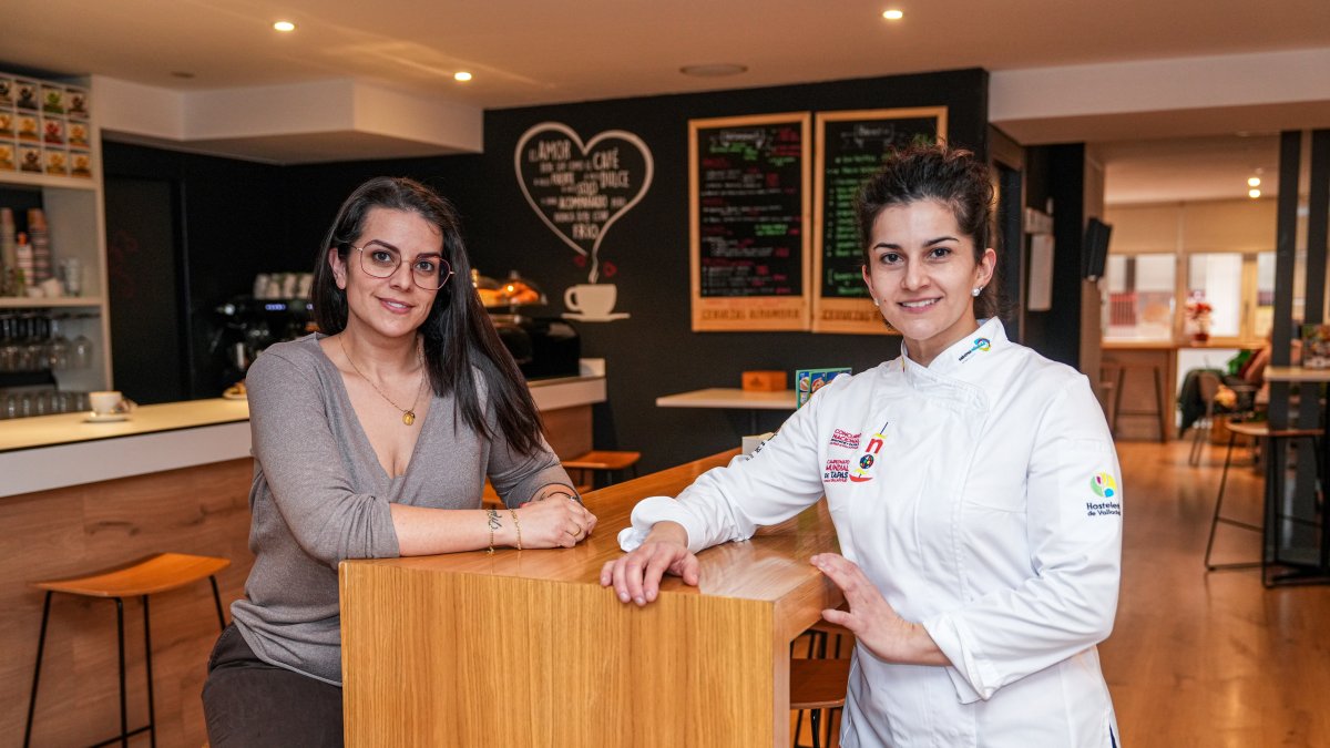 Las hermanas  Silvia y Claudia Manzano, dueñas de este establecimiento