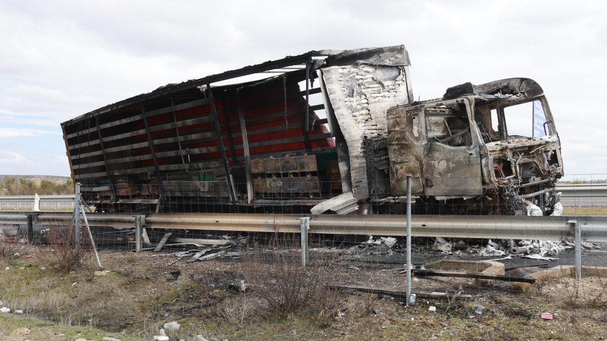 Accidente entre 2 camiones en la autovía A-62, en la localidad zamorana de Castrillo de la Guareña.